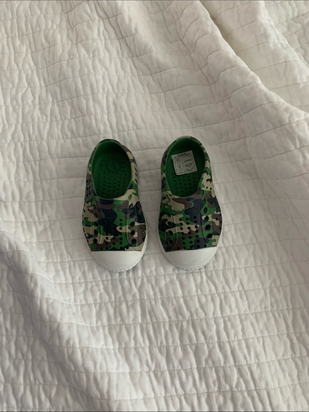 Never worn Native Kids Camouflage Slip-On Shoes - Green